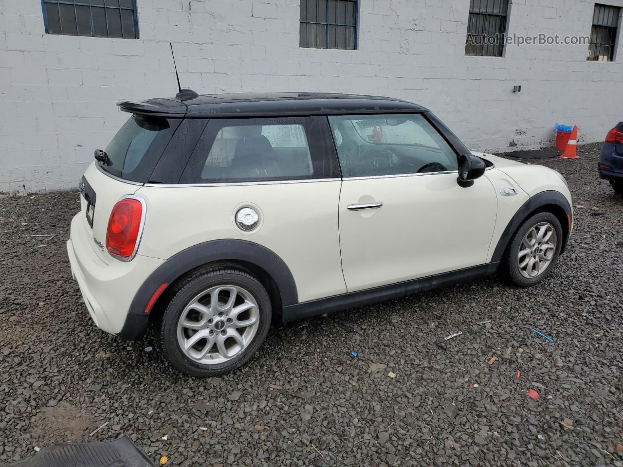 2015 Mini Cooper S Белый vin: WMWXP7C54F2A34157