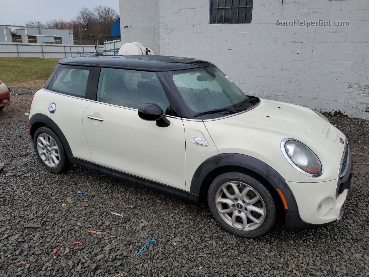 2015 Mini Cooper S White vin: WMWXP7C54F2A34157