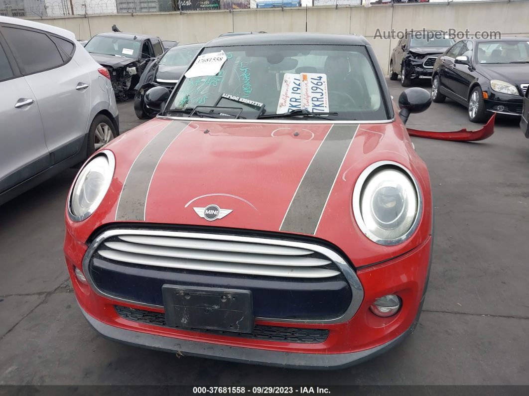 2015 Mini Cooper Hardtop 4 Door   Red vin: WMWXS5C51FT829841