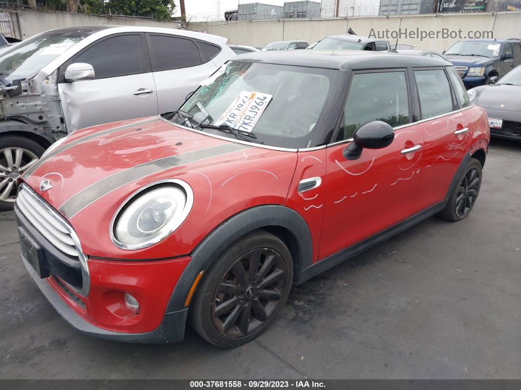 2015 Mini Cooper Hardtop 4 Door   Red vin: WMWXS5C51FT829841