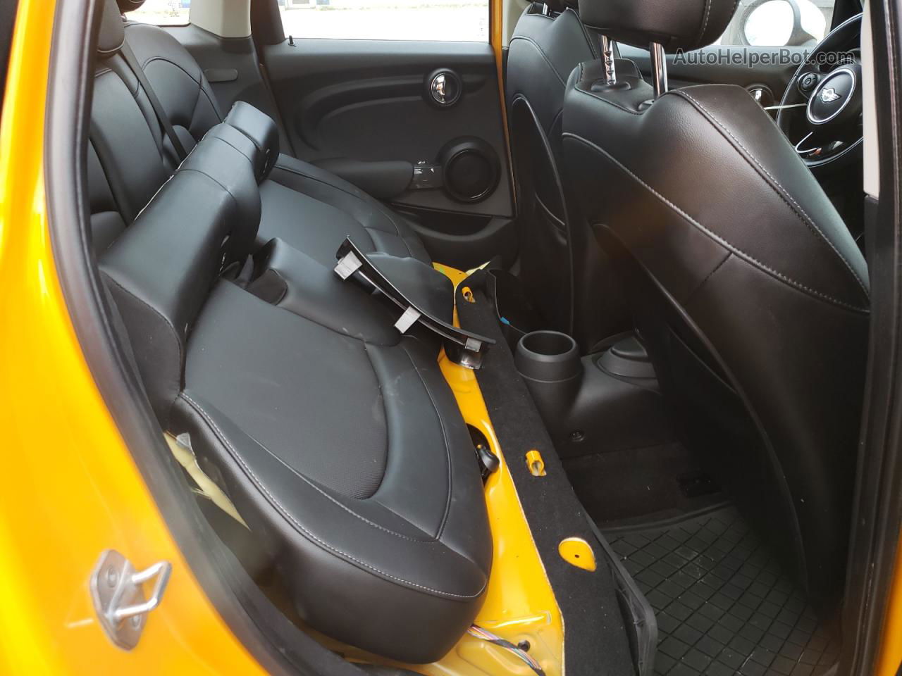 2015 Mini Cooper  Orange vin: WMWXS5C54FT833298