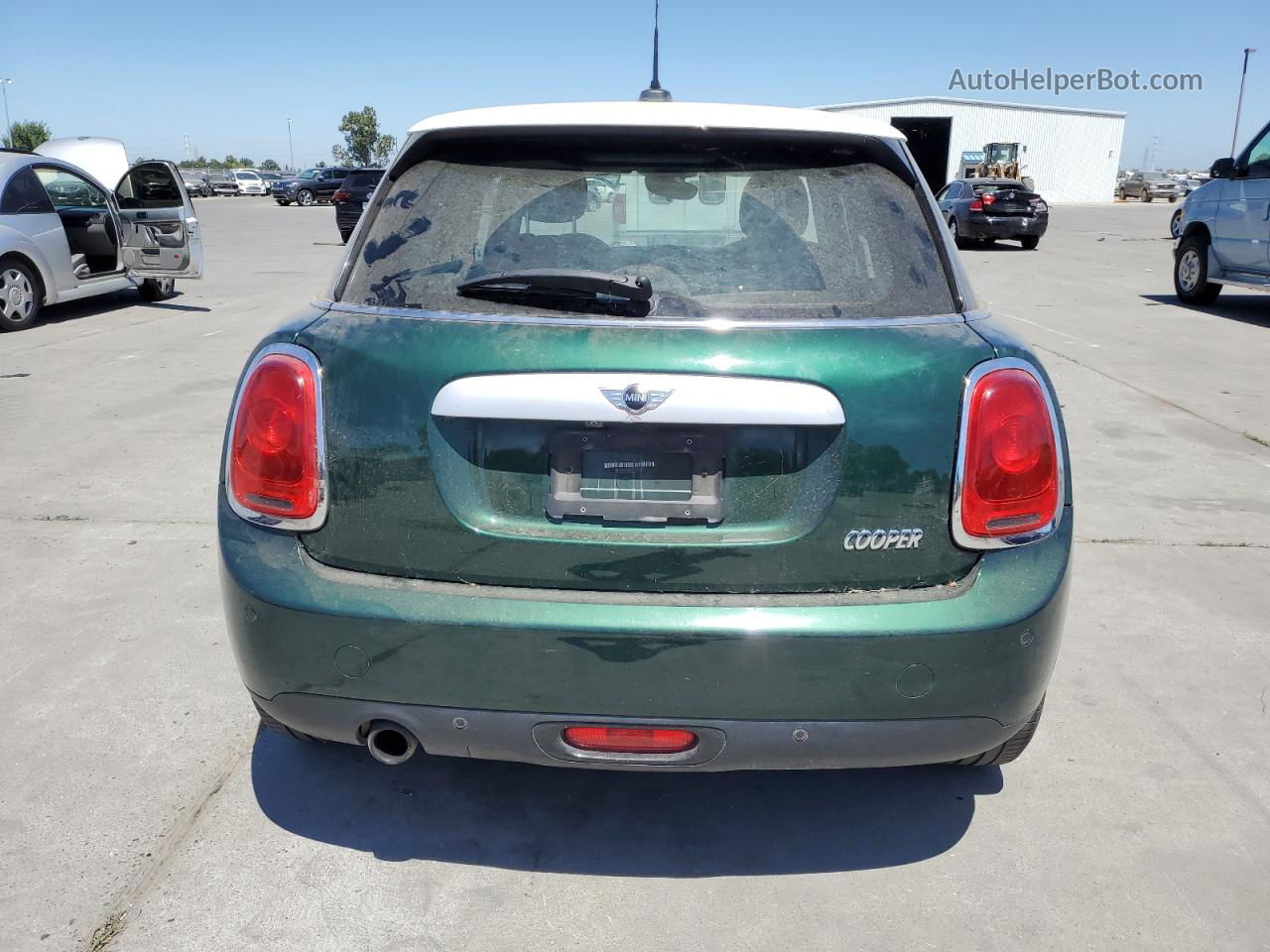 2015 Mini Cooper  Green vin: WMWXS5C57FT829391