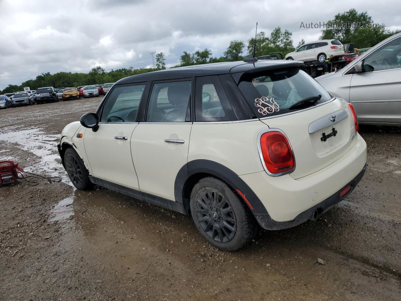 2015 Mini Cooper  White vin: WMWXS5C59FT829831