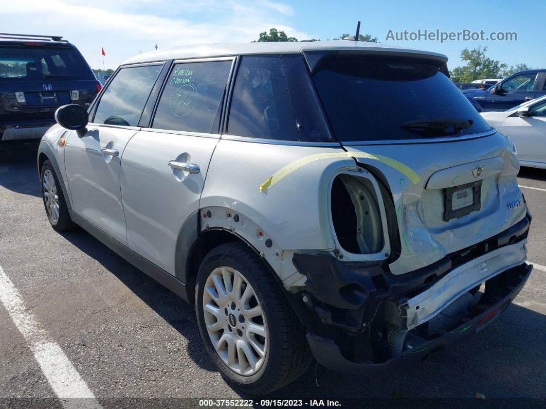 2015 Mini Cooper Hardtop 4 Door   Серебряный vin: WMWXS5C59FT832065