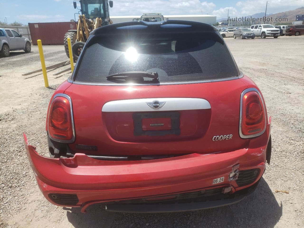 2015 Mini Cooper  Red vin: WMWXS5C59FT833135