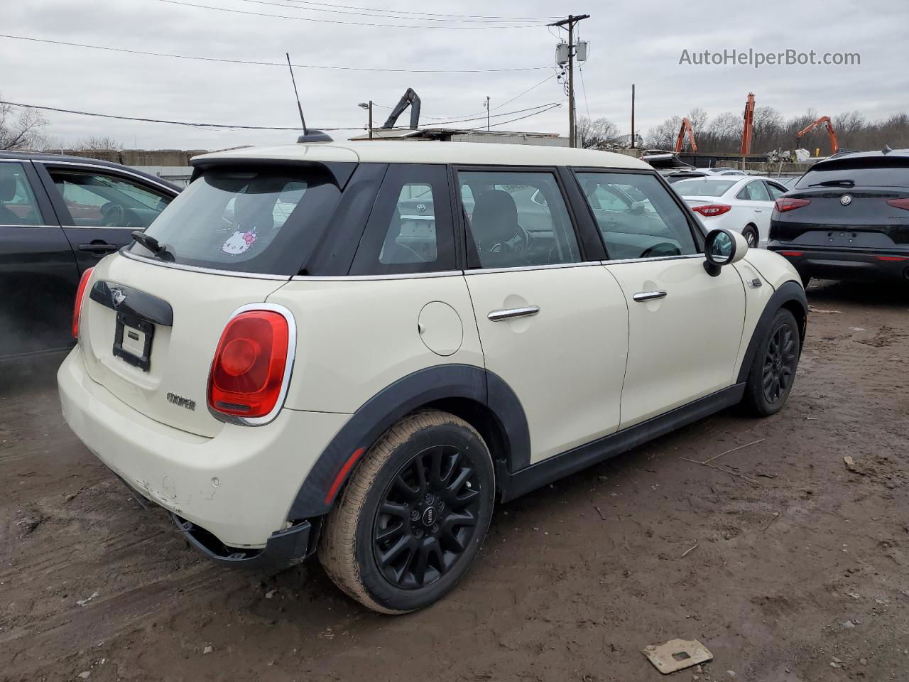 2018 Mini Cooper  Кремовый vin: WMWXU1C51J2F80431