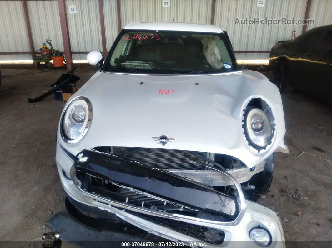 2018 Mini Hardtop 4 Door Cooper Silver vin: WMWXU1C53J2F79359