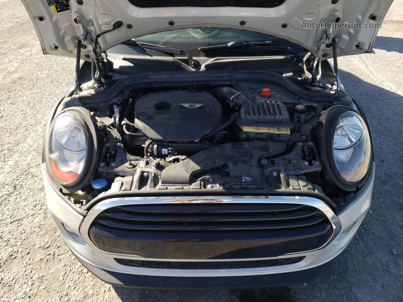 2018 Mini Cooper  Silver vin: WMWXU1C53J2F80768