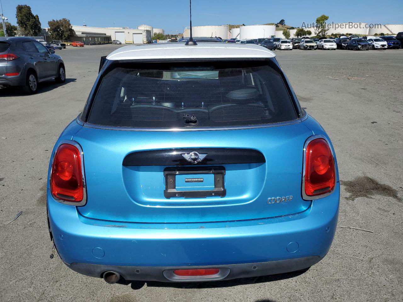 2018 Mini Cooper  Blue vin: WMWXU1C54J2F79970