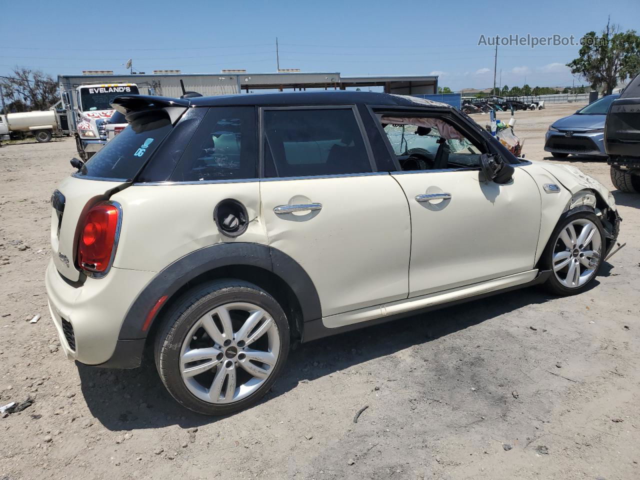 2015 Mini Cooper S White vin: WMWXU3C51F2B56993