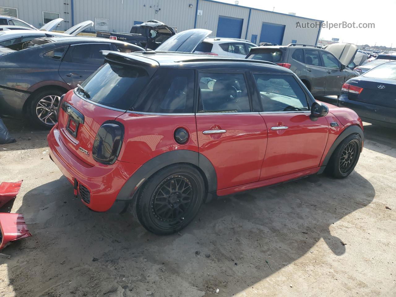 2015 Mini Cooper S Red vin: WMWXU3C55FT892360