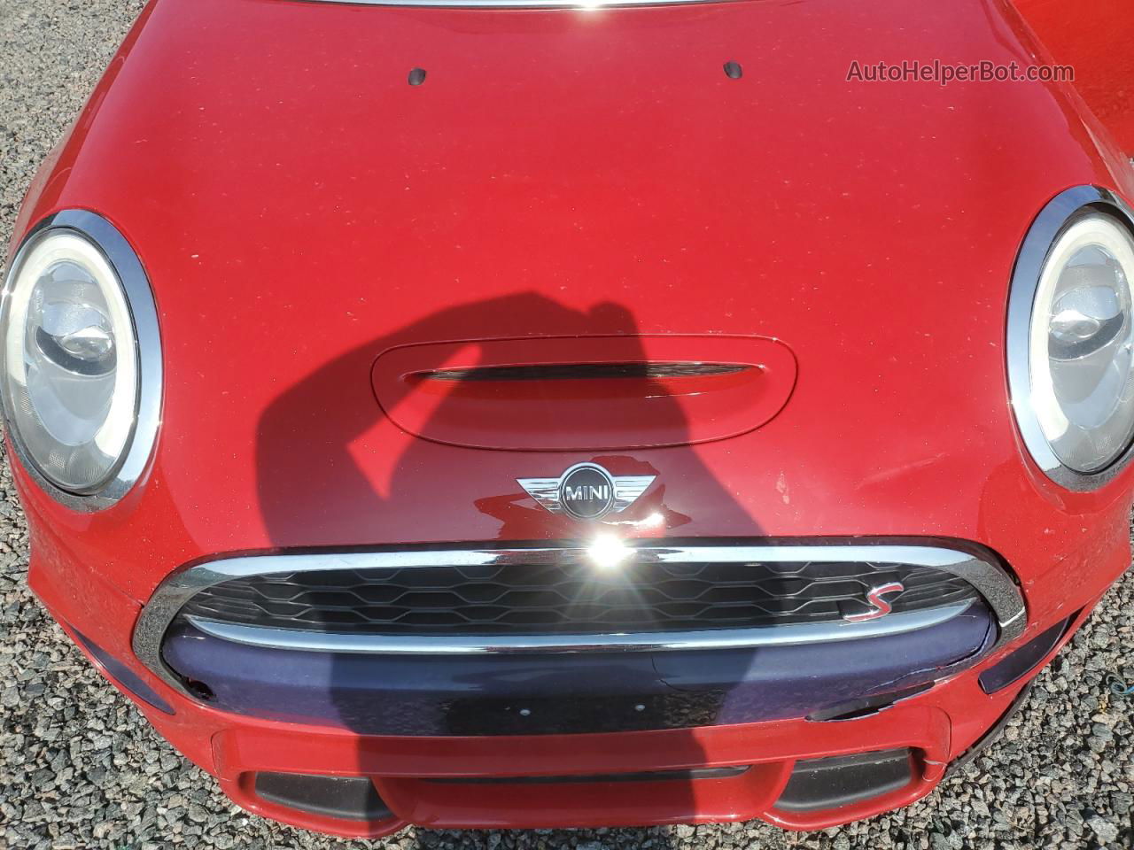 2018 Mini Cooper S Red vin: WMWXU3C56J2F50109