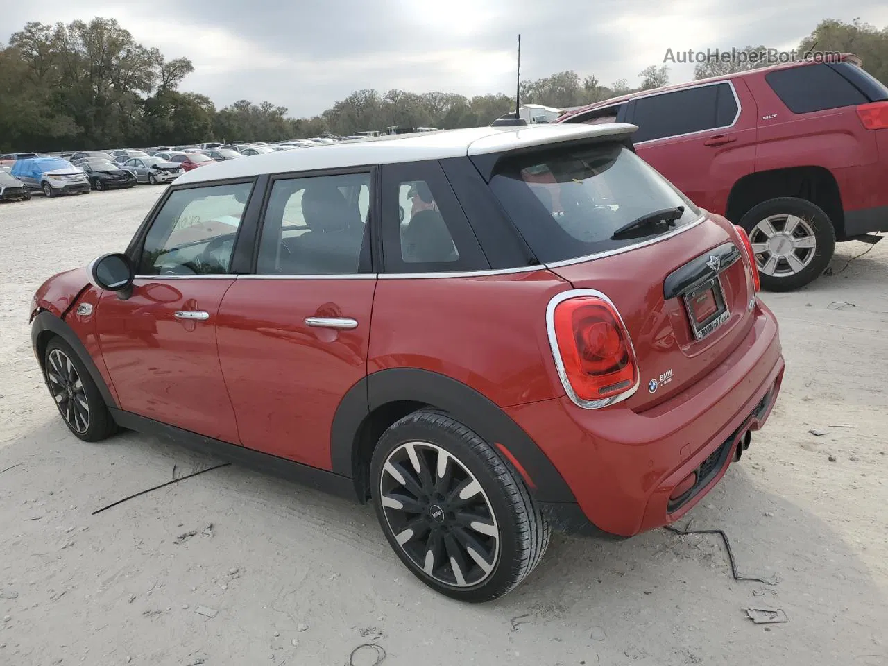 2018 Mini Cooper S Red vin: WMWXU3C58J2F51794