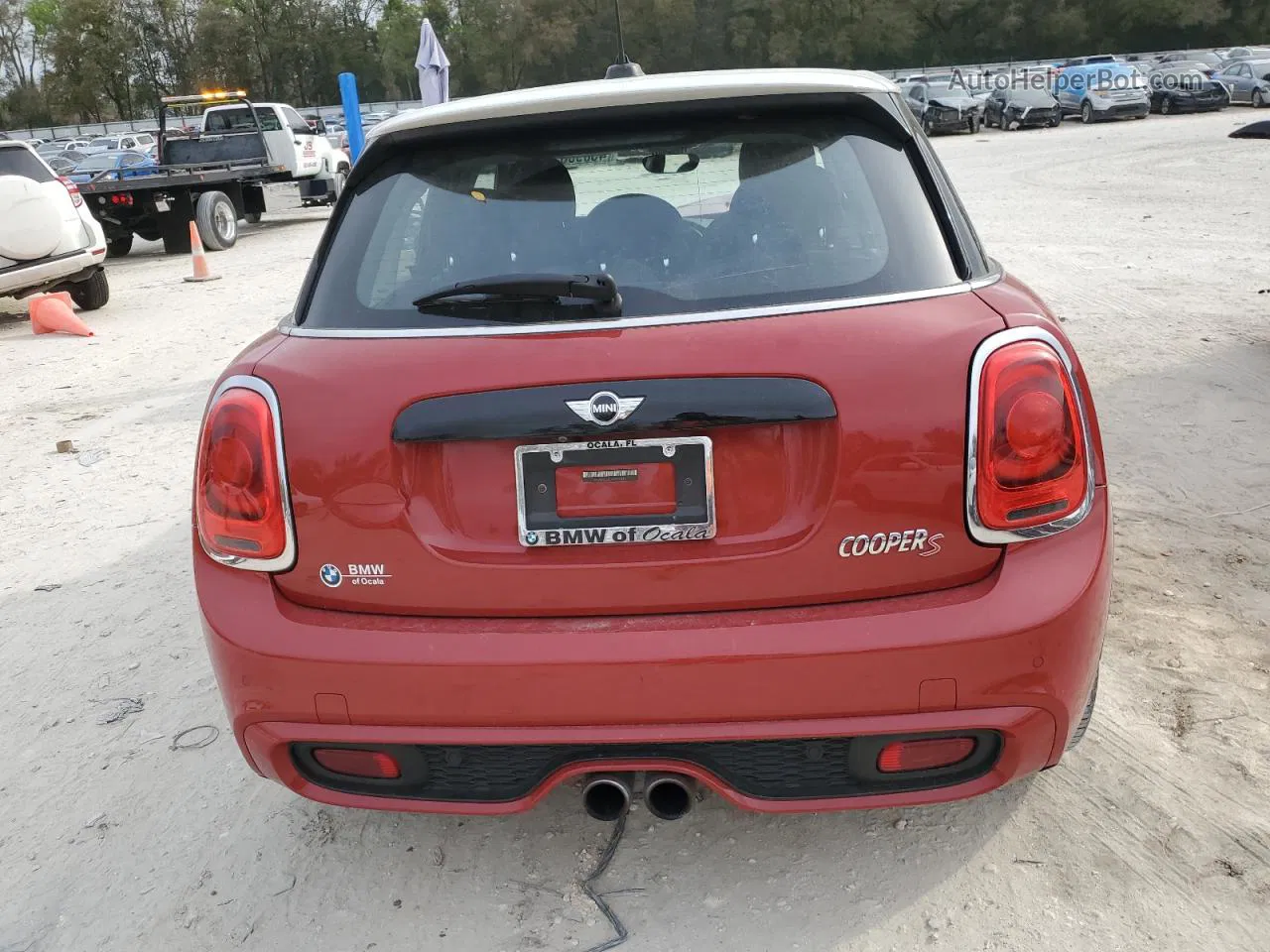 2018 Mini Cooper S Red vin: WMWXU3C58J2F51794