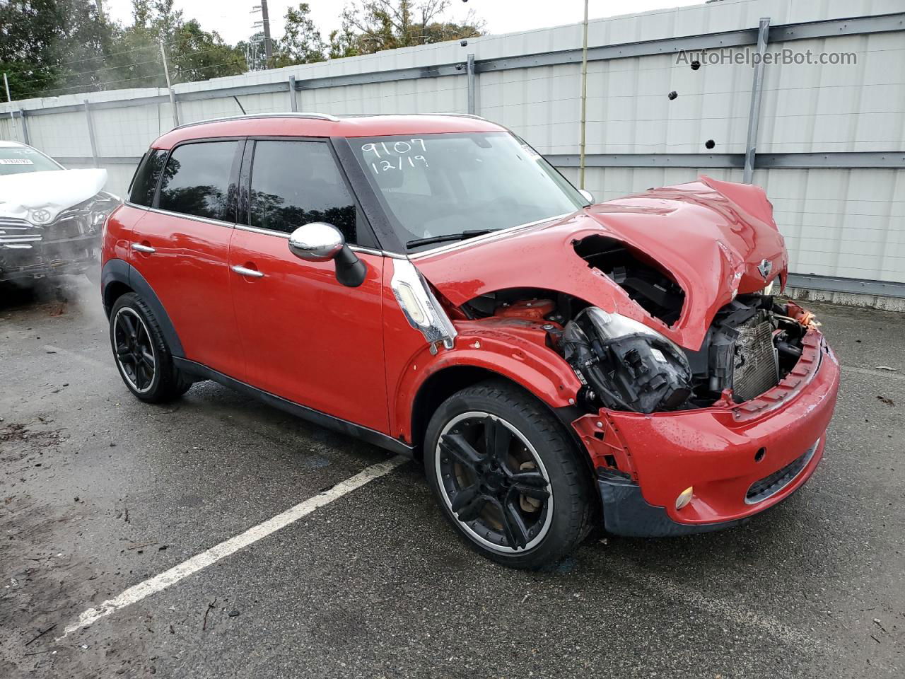 2015 Mini Cooper Countryman Red vin: WMWZB3C51FWR43950