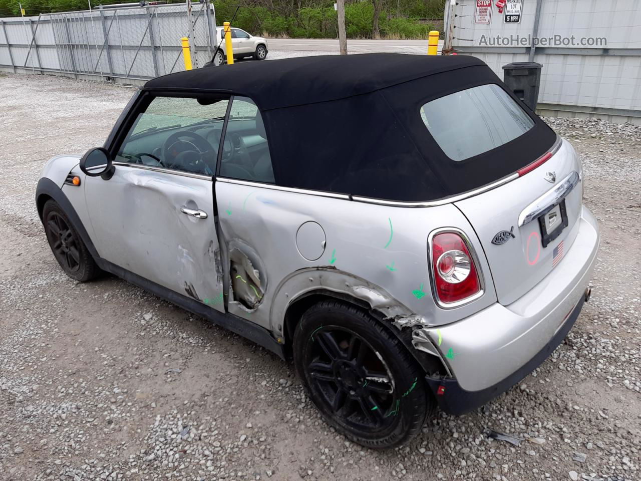 2015 Mini Cooper  Silver vin: WMWZN3C59FT862560