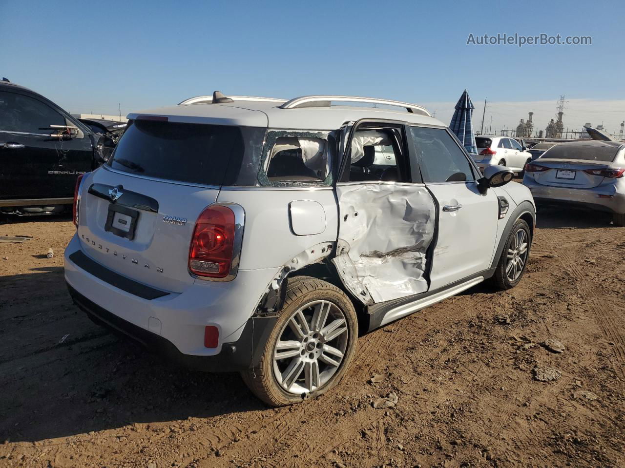 2018 Mini Cooper Countryman White vin: WMZYS7C32J3E09261