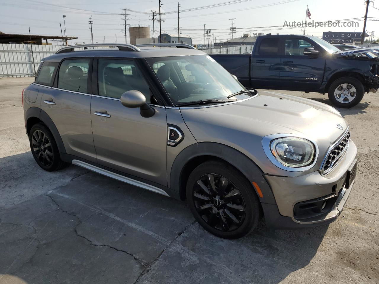 2018 Mini Cooper S Countryman Gray vin: WMZYT3C31J3E93420