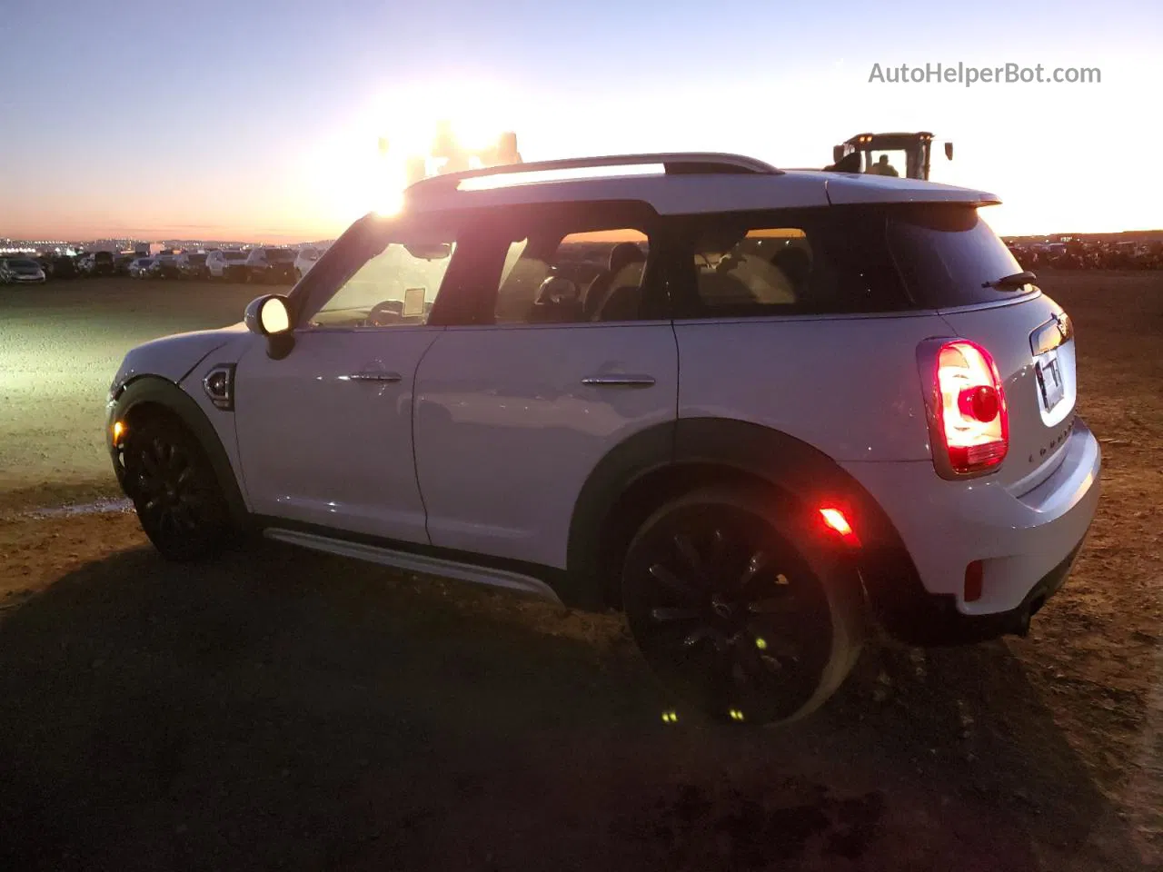 2018 Mini Cooper S Countryman Белый vin: WMZYT3C38J3D99728