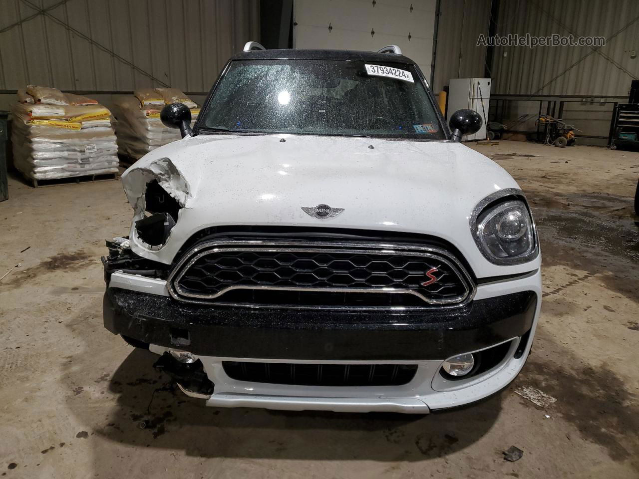 2018 Mini Cooper S Countryman All4 Белый vin: WMZYT5C32J3D83102