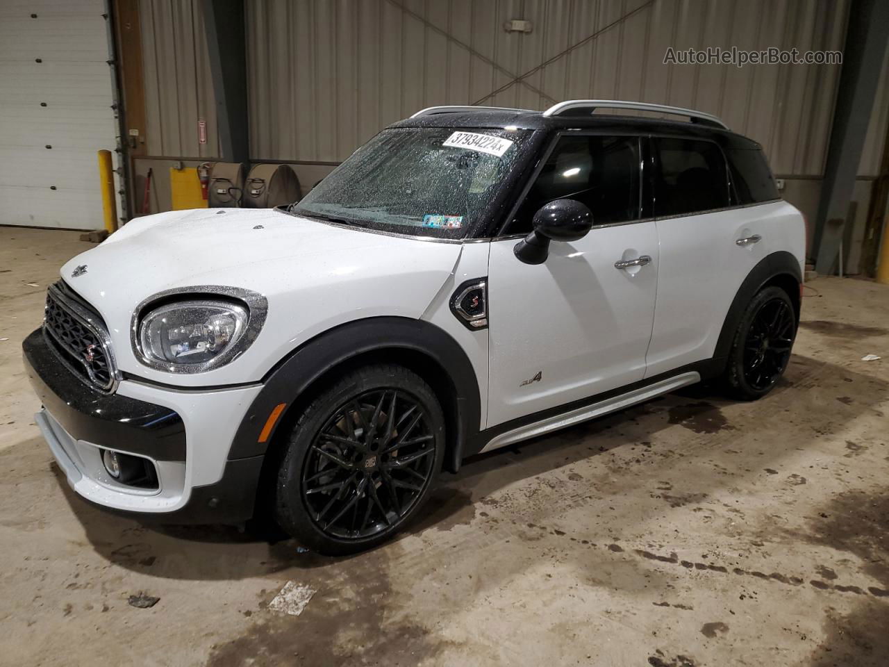 2018 Mini Cooper S Countryman All4 White vin: WMZYT5C32J3D83102