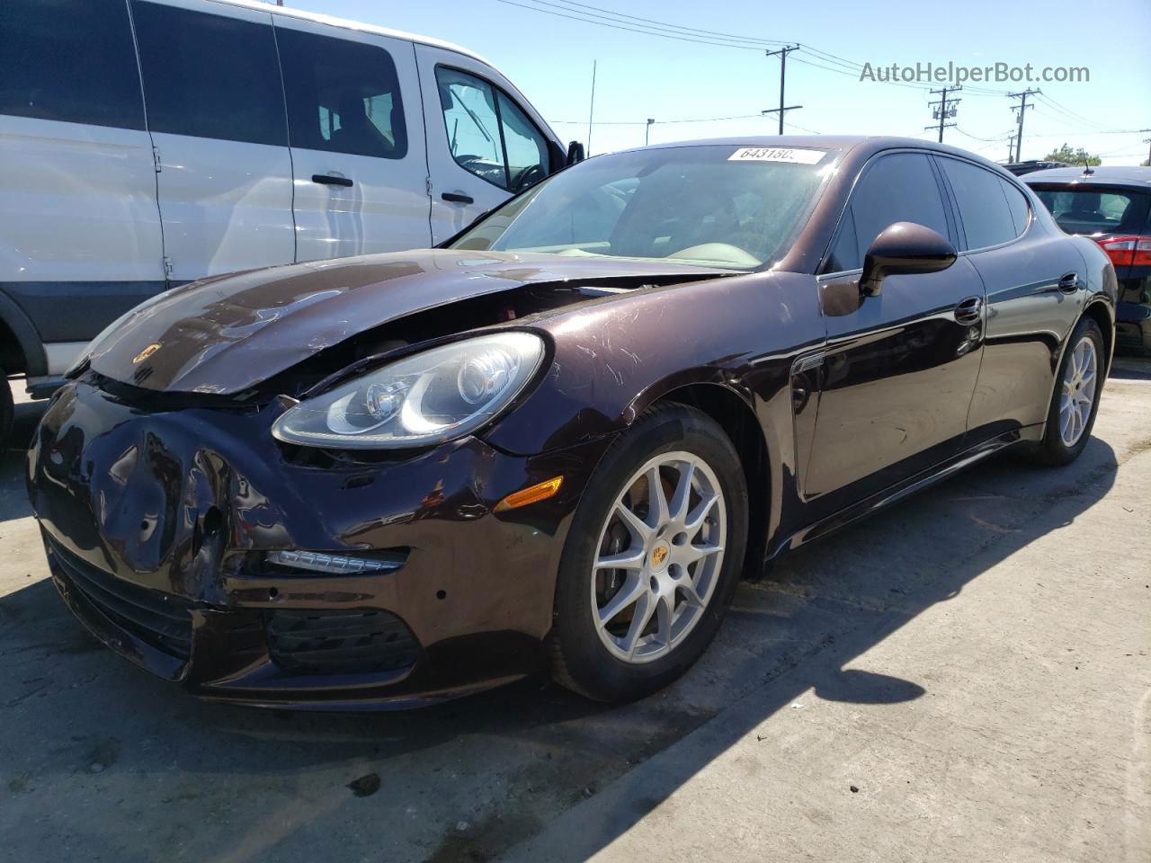 2014 Porsche Panamera 2 Burgundy vin: WP0AA2A70EL011563