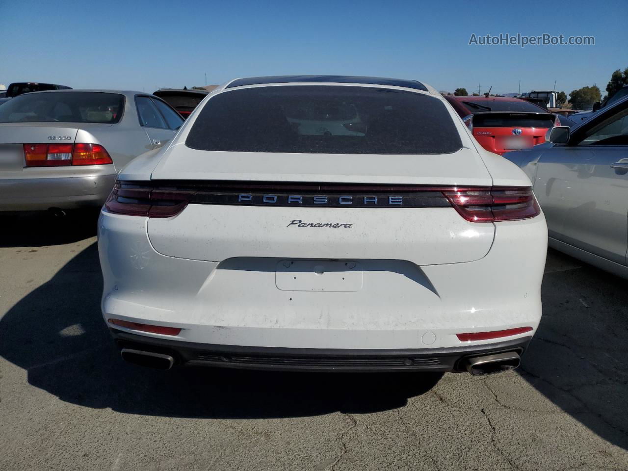 2018 Porsche Panamera 4 White vin: WP0AA2A71JL106806