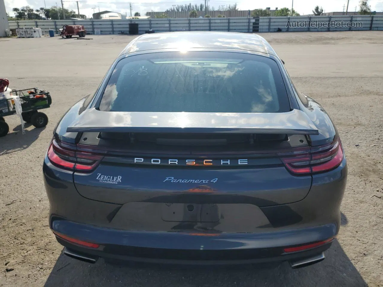 2018 Porsche Panamera 4 Charcoal vin: WP0AA2A71JL109804