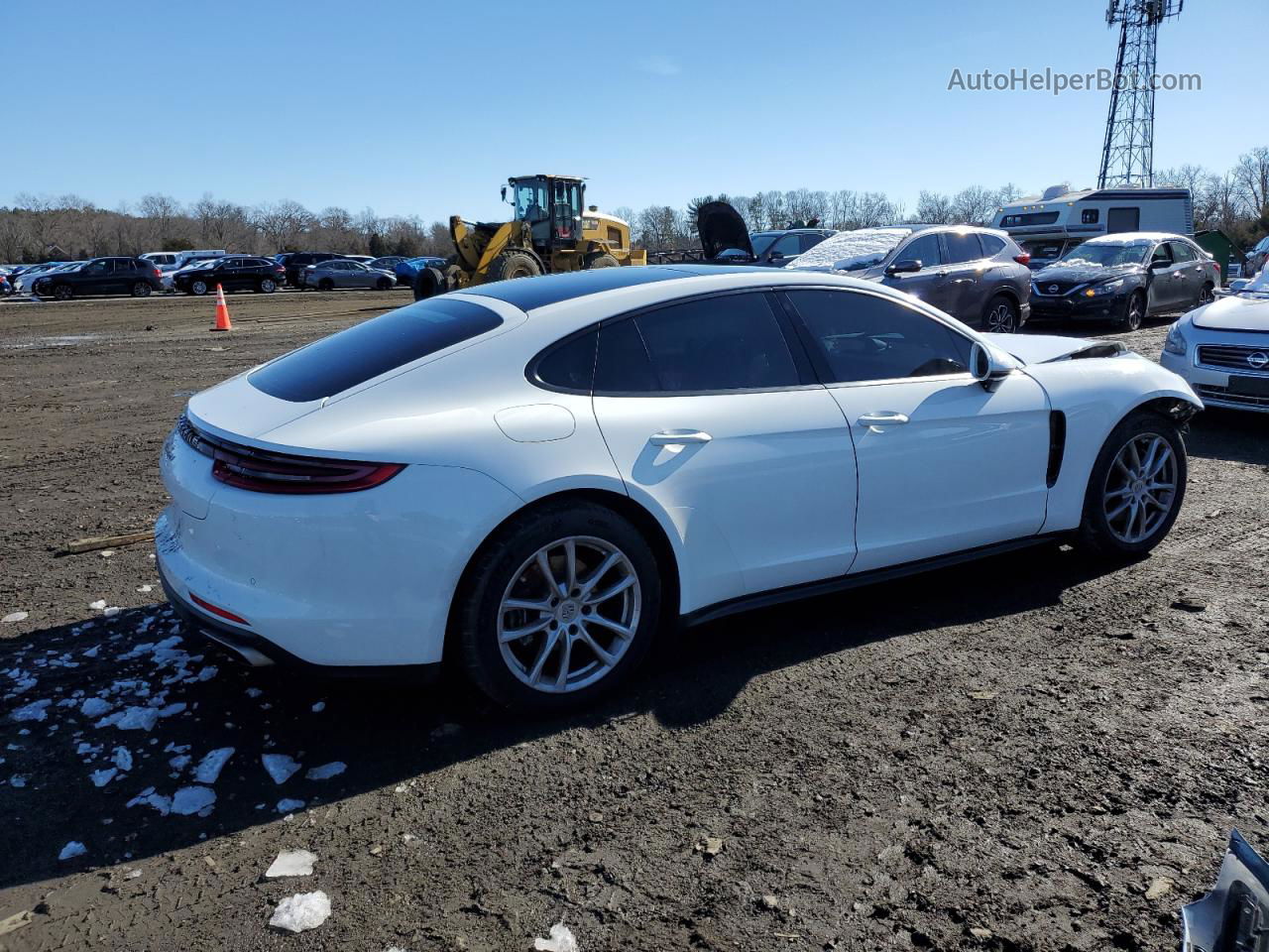 2018 Porsche Panamera 4 White vin: WP0AA2A72JL100061