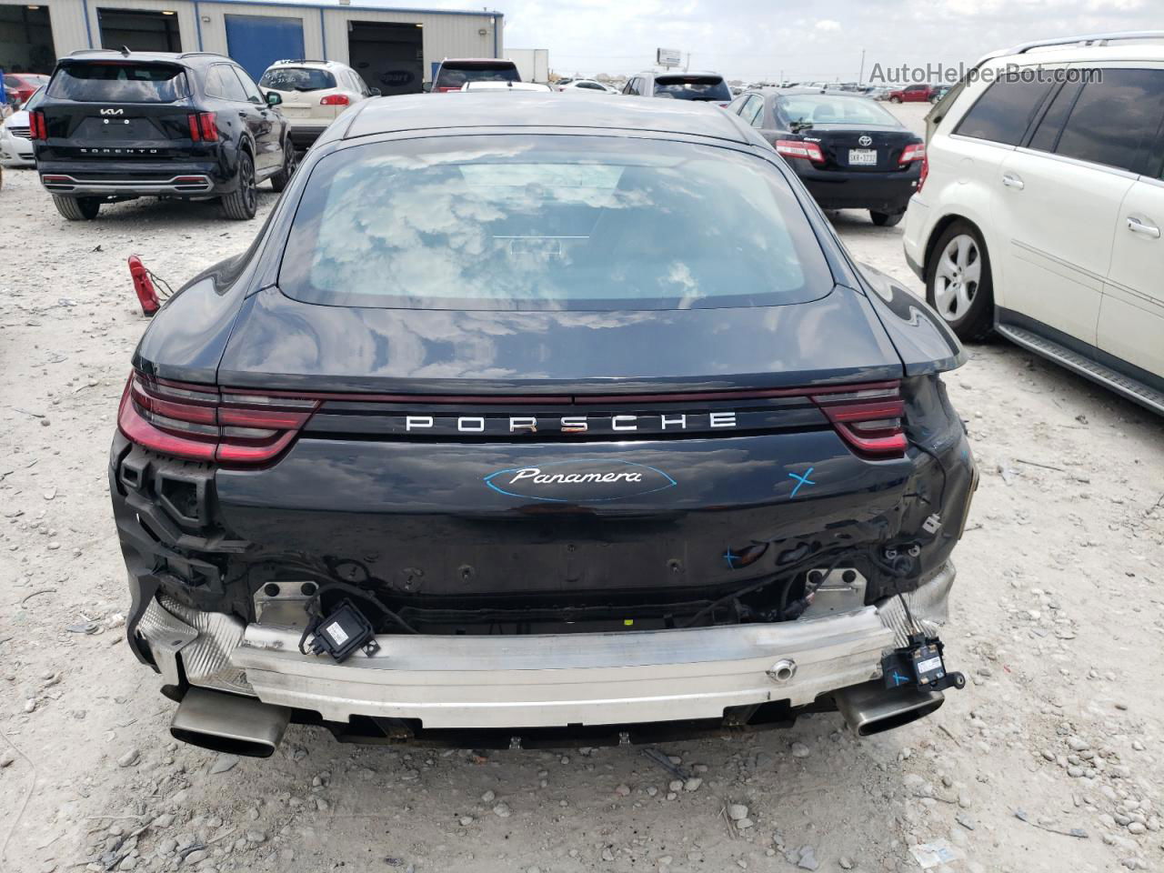 2018 Porsche Panamera 4 Black vin: WP0AA2A73JL107942