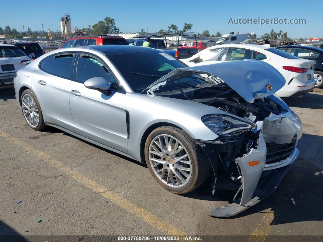 2018 Porsche Panamera   Silver vin: WP0AA2A73JL113448