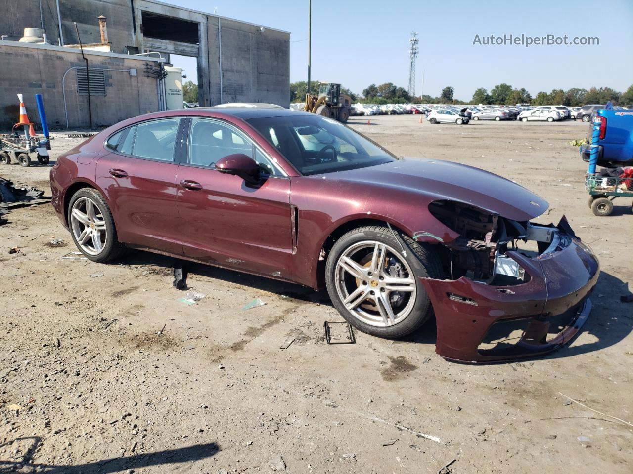 2018 Porsche Panamera 4 Burgundy vin: WP0AA2A74JL100353