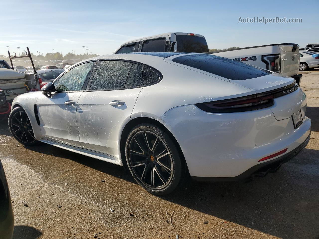 2018 Porsche Panamera 4 White vin: WP0AA2A75JL100829