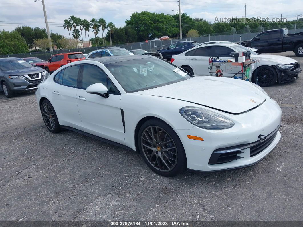 2018 Porsche Panamera   White vin: WP0AA2A75JL103603