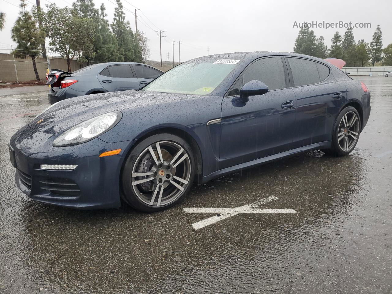 2014 Porsche Panamera 2 Синий vin: WP0AA2A77EL005758