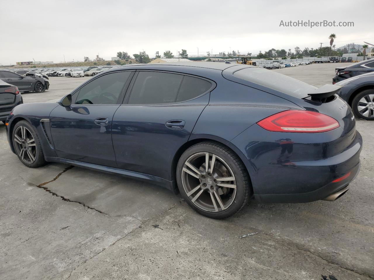 2014 Porsche Panamera 2 Blue vin: WP0AA2A77EL014475