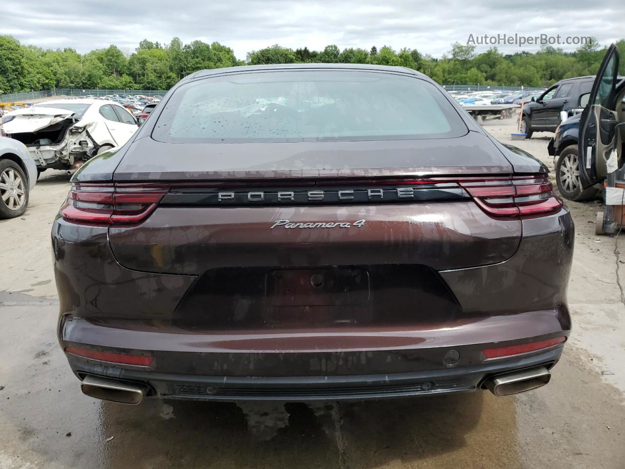 2018 Porsche Panamera 4 Purple vin: WP0AA2A77JL111122