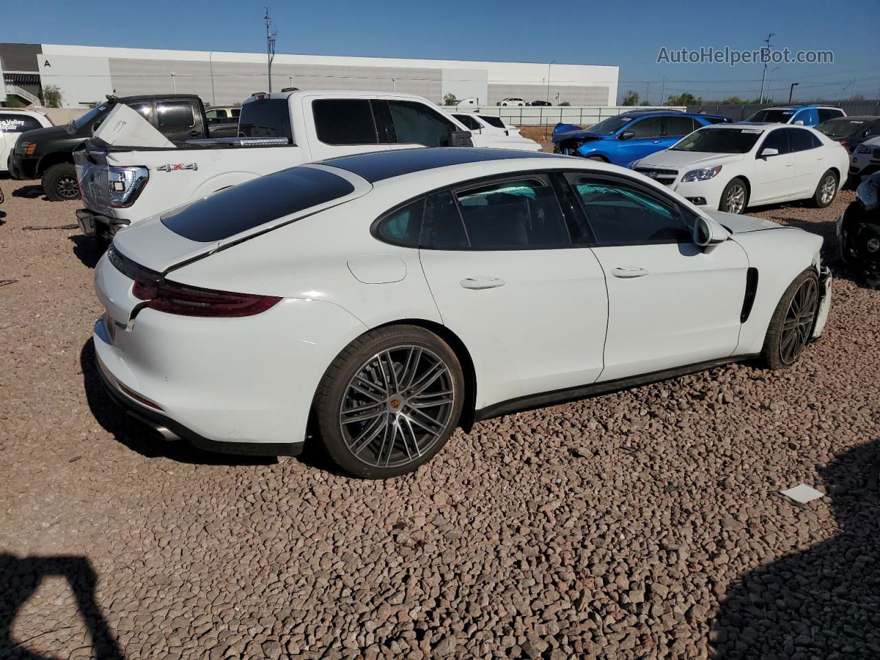 2018 Porsche Panamera 4 White vin: WP0AA2A77JL111265