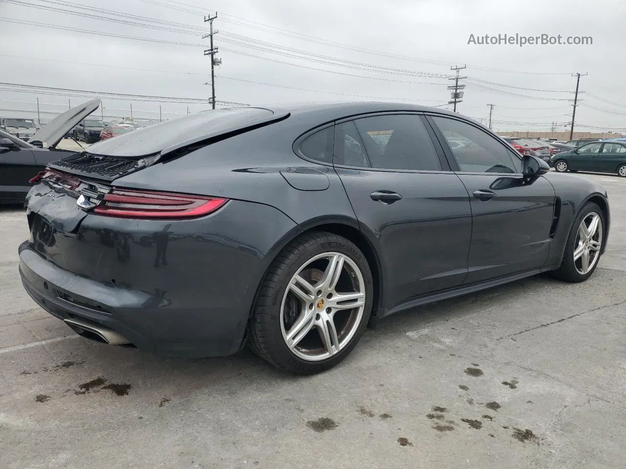 2018 Porsche Panamera 4 Gray vin: WP0AA2A77JL113758