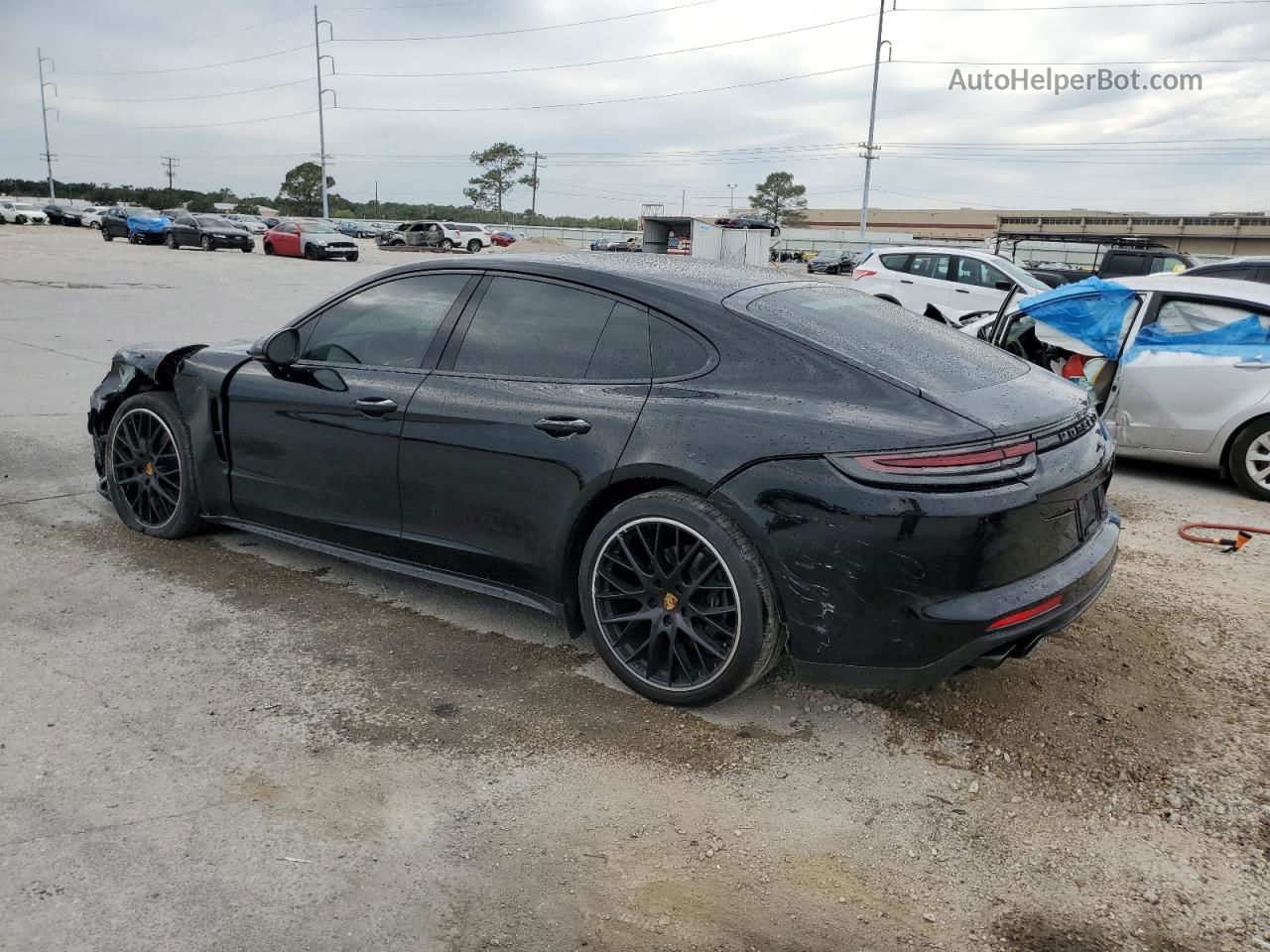 2018 Porsche Panamera 4 Black vin: WP0AA2A77JL114182