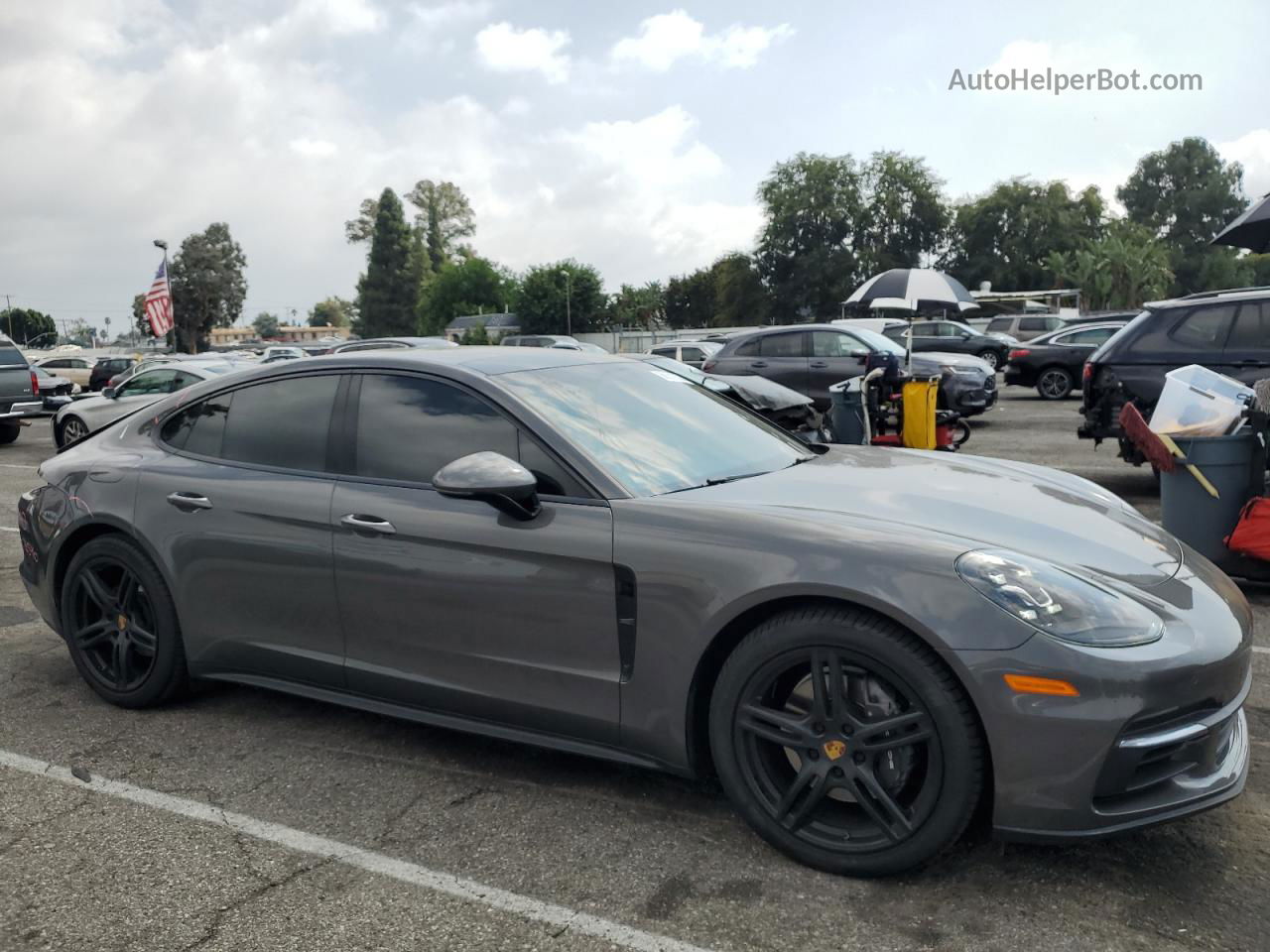 2018 Porsche Panamera 4 Charcoal vin: WP0AA2A78JL112313