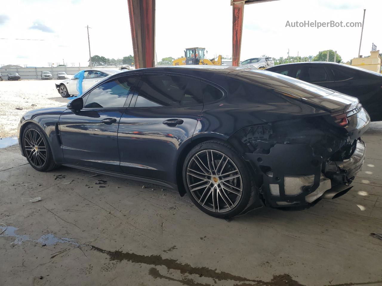 2018 Porsche Panamera 4 Синий vin: WP0AA2A79JL103975