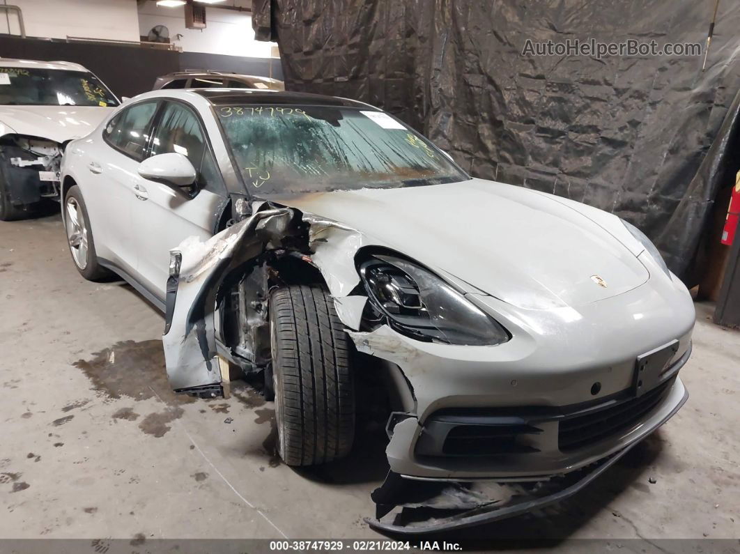 2018 Porsche Panamera 4 Серый vin: WP0AA2A79JL117777