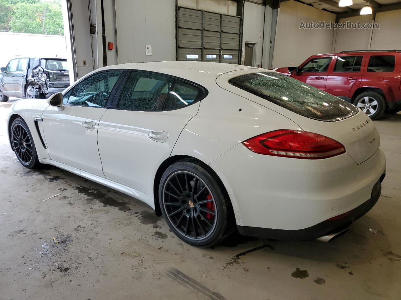 2014 Porsche Panamera 2 White vin: WP0AA2A7XEL013353