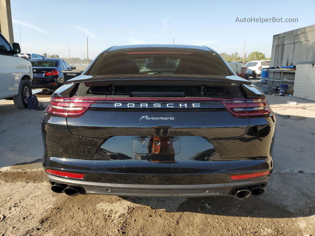 2018 Porsche Panamera 4 Black vin: WP0AA2A7XJL112362