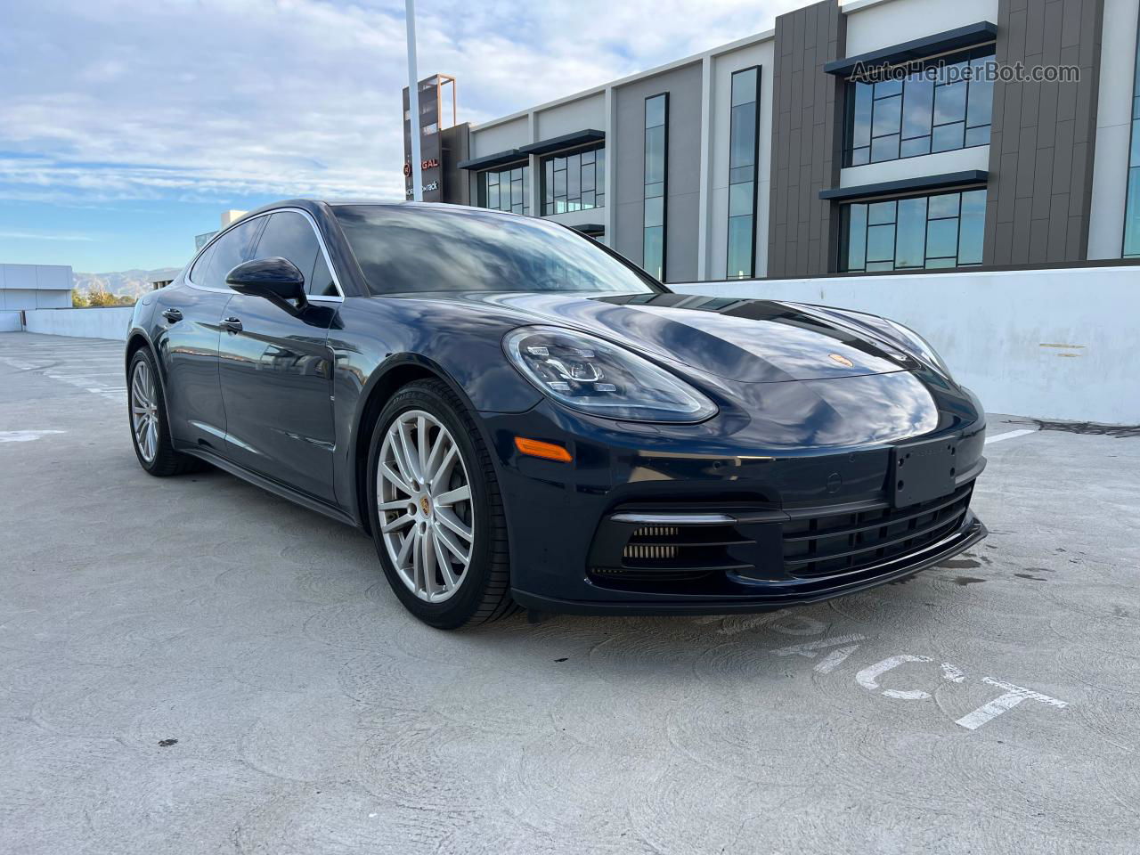 2018 Porsche Panamera 4s Blue vin: WP0AB2A75JL132984