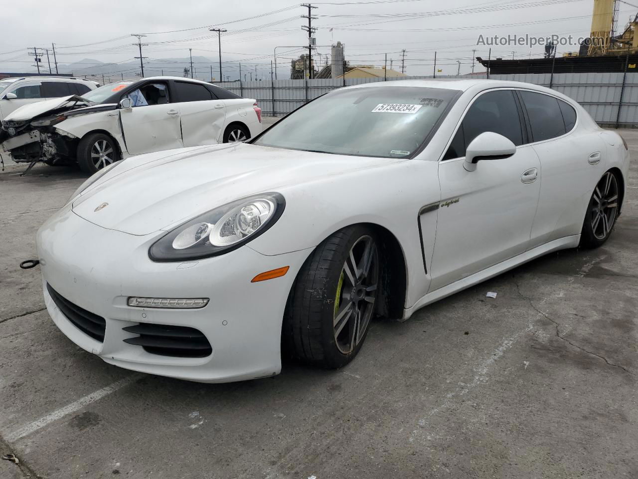 2014 Porsche Panamera S Hybrid White vin: WP0AD2A70EL044747