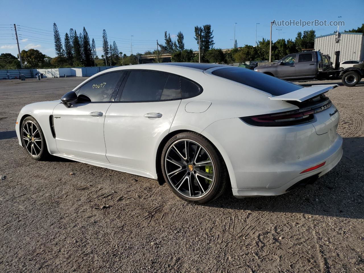 2018 Porsche Panamera Turbo S E-hybrid Белый vin: WP0AH2A71JL144659