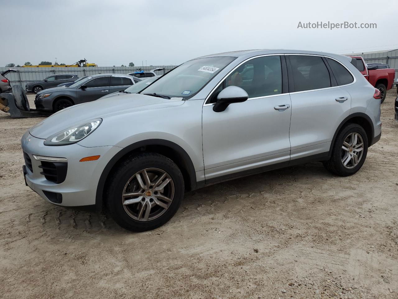 2018 Porsche Cayenne  Серый vin: WP1AA2A20JKA01179