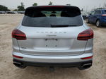 2018 Porsche Cayenne  Gray vin: WP1AA2A20JKA01179